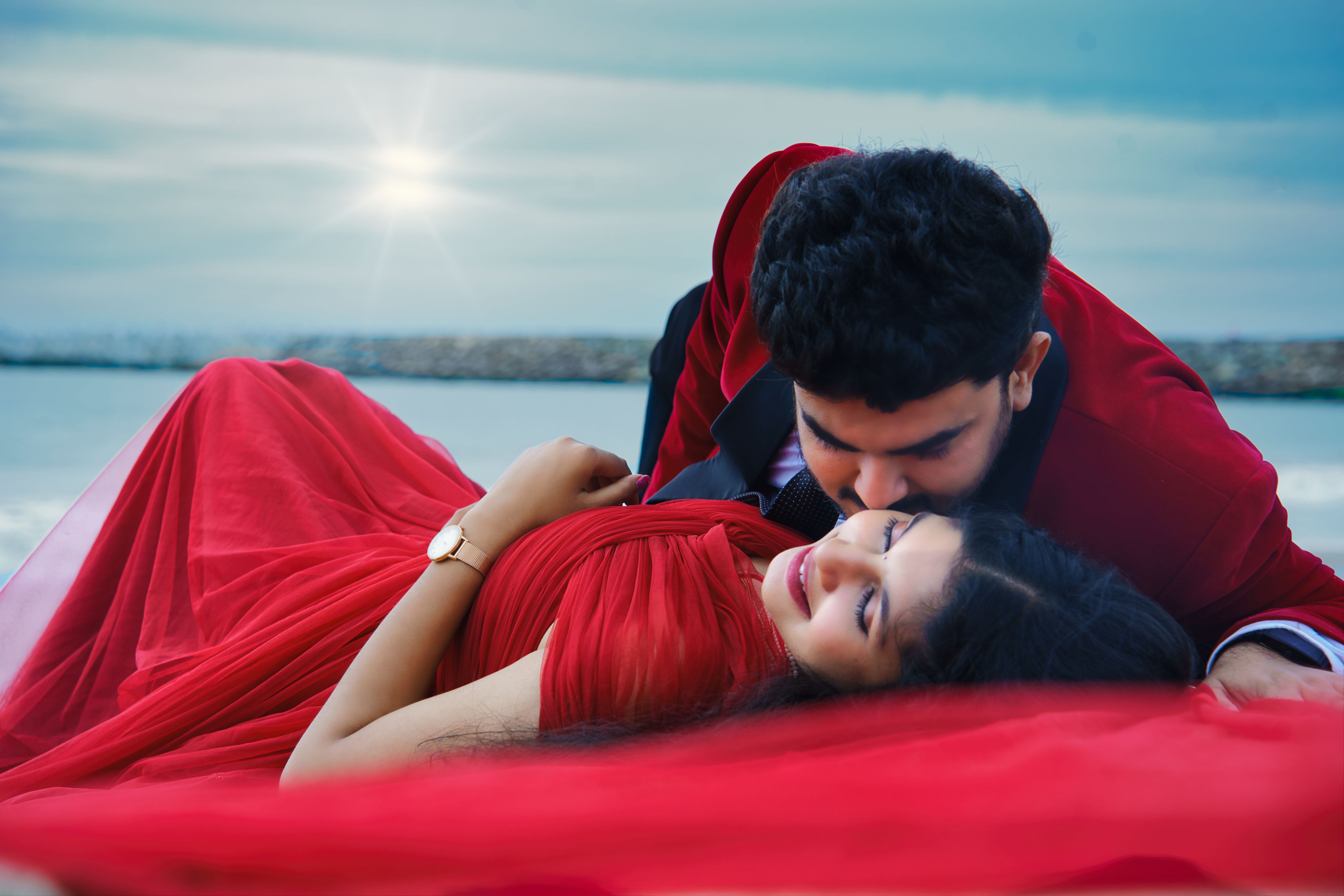 Intimate pre-wedding beach MG Photography